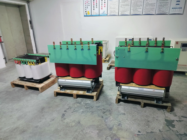 鄂托克KS11-1000KVA矿用变压器